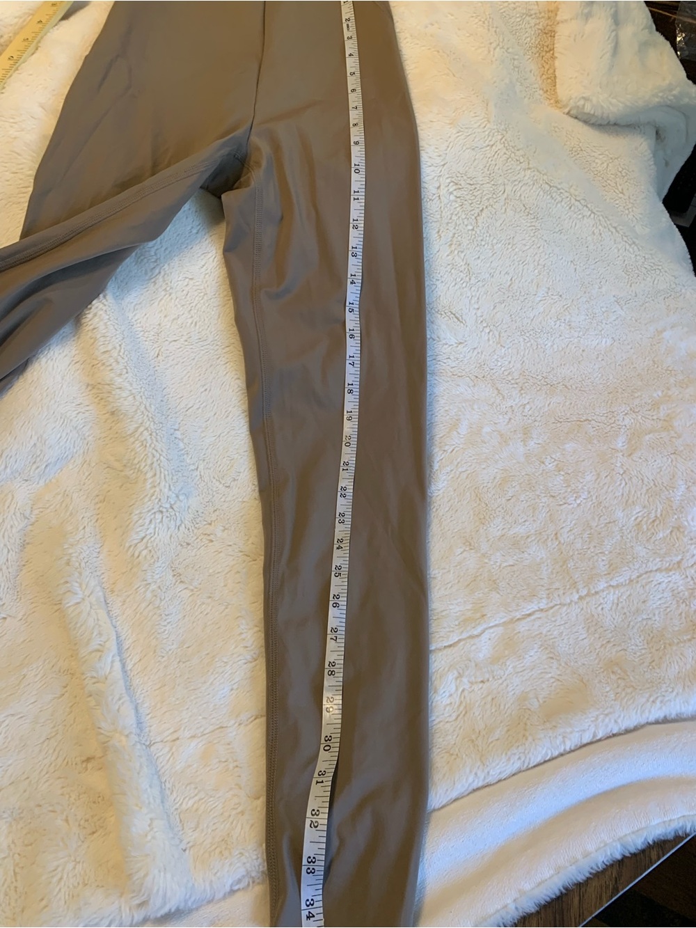 High-Waist Women's Leggings in Beige - Picture 7 of 8